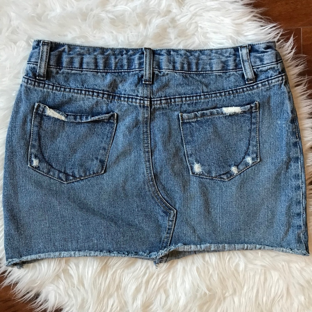 Paper Denim & Cloth Distressed Light Wash 100% Cotton Denim Mini Skirt - Picture 2 of 8